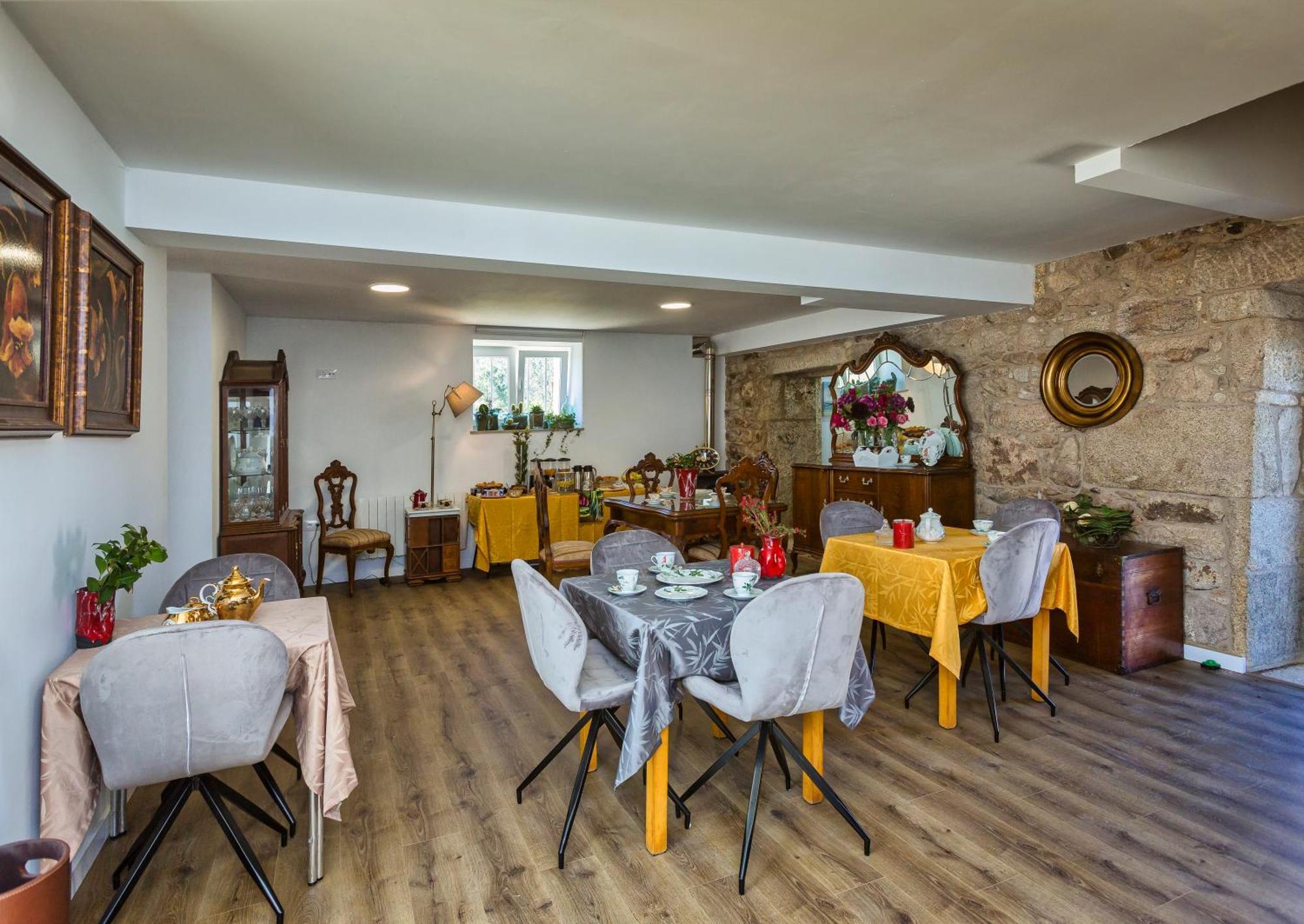 Casa Lela Dumbriaゲストハウス エクステリア 写真
