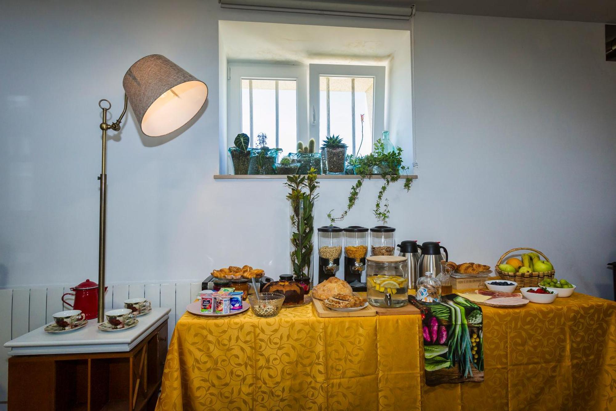 Casa Lela Dumbriaゲストハウス エクステリア 写真