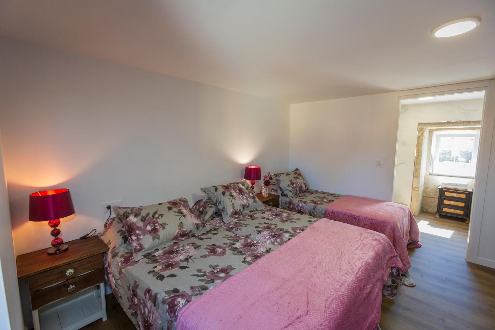 Casa Lela Dumbriaゲストハウス エクステリア 写真